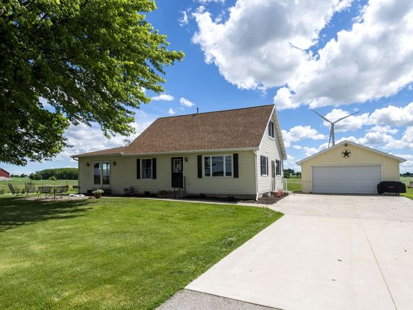 N10454 County Road V -, Leroy, WI 53050