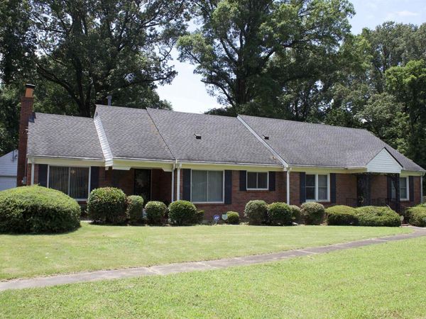 1019 BROWNLEE RD, Memphis, TN 38116
