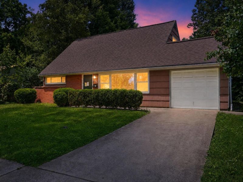 4706 Dundee Avenue, Columbus, OH 43227 Photo 2