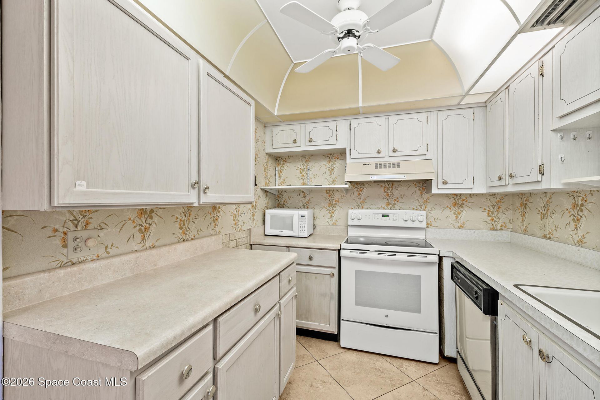 6500 Falcon Way , Unit 19-D, Cape Canaveral, FL 32920 Photo