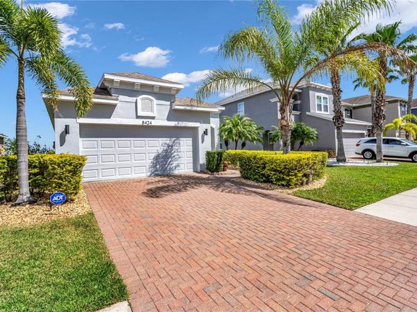 8424 NANDINA DRIVE , SARASOTA, FL 34240