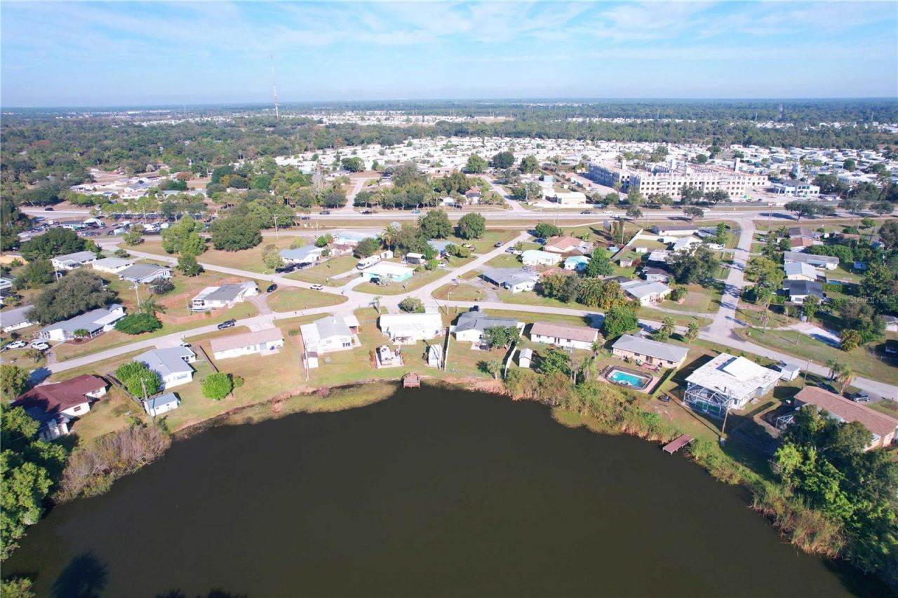 275 Lakeview Drive , North Fort Myers, FL 33917 Photo