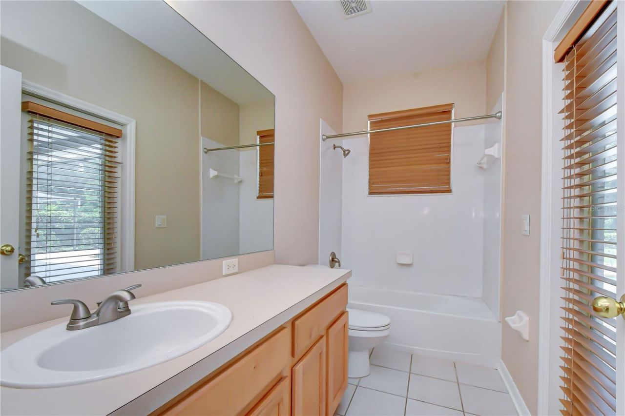 3512 Cordgrass Drive, Valrico, FL 33596 Photo