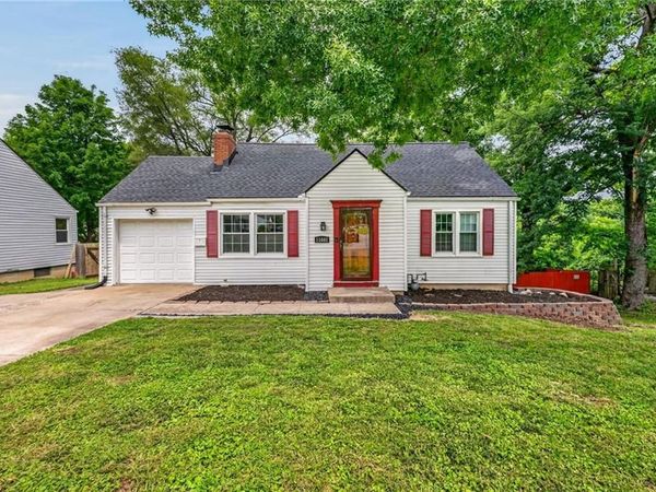 11602 E 37TH Street, Independence, MO 64052