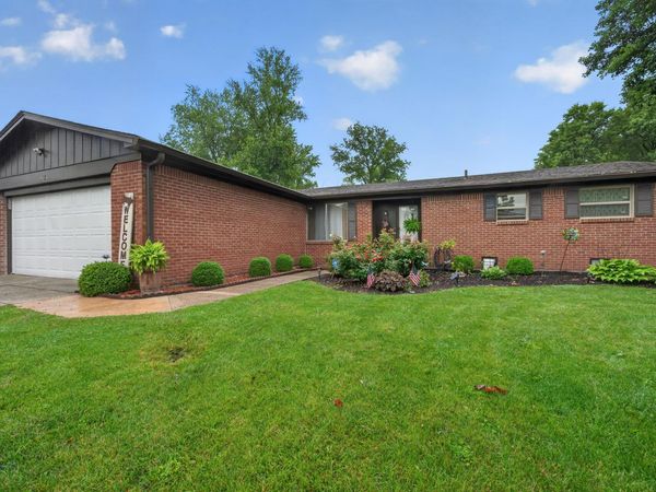 2023 W MAPLEWOOD Drive, Marion, IN 46952