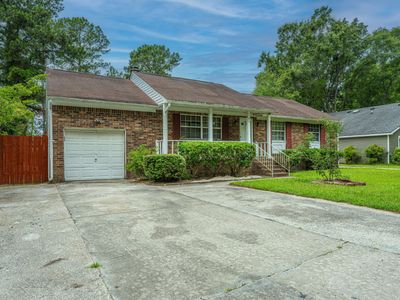 86 Peppertree Lane, North Charleston, SC 29420
