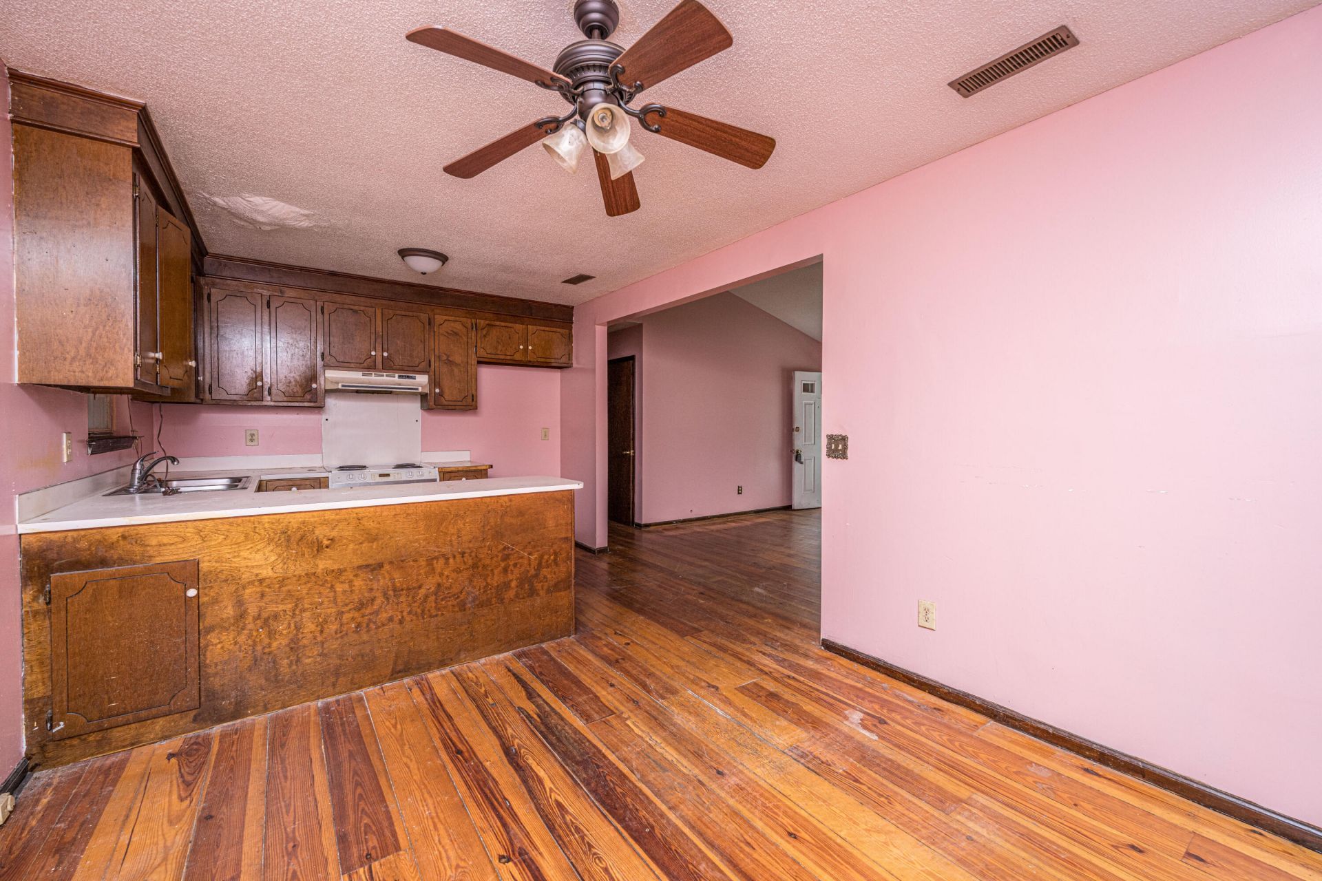 86 Peppertree Lane Photo 6