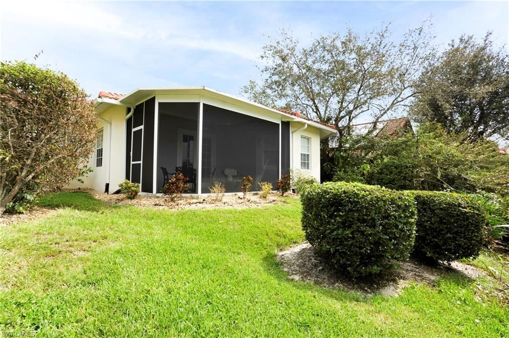 4821 Europa Dr, Naples, FL 34105 Photo
