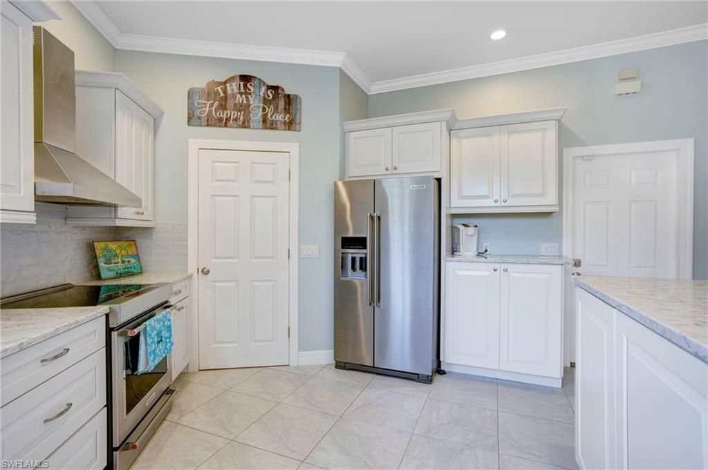 4821 Europa Dr, Naples, FL 34105 Photo