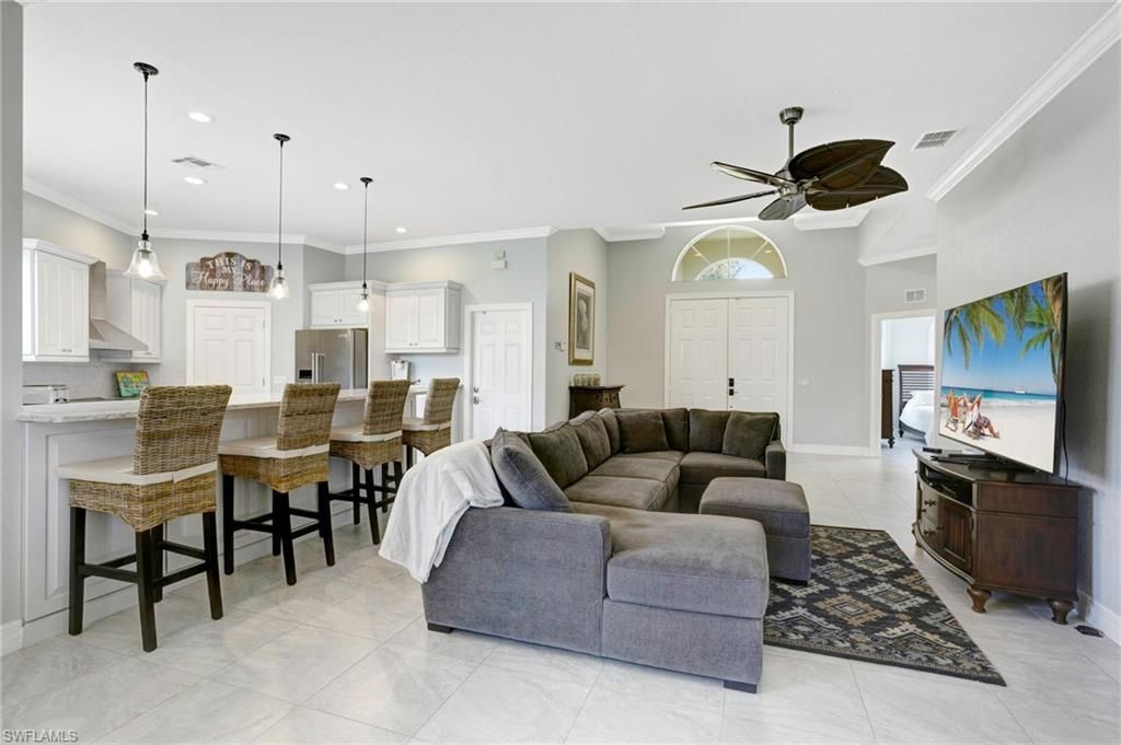 4821 Europa Dr, Naples, FL 34105 Photo