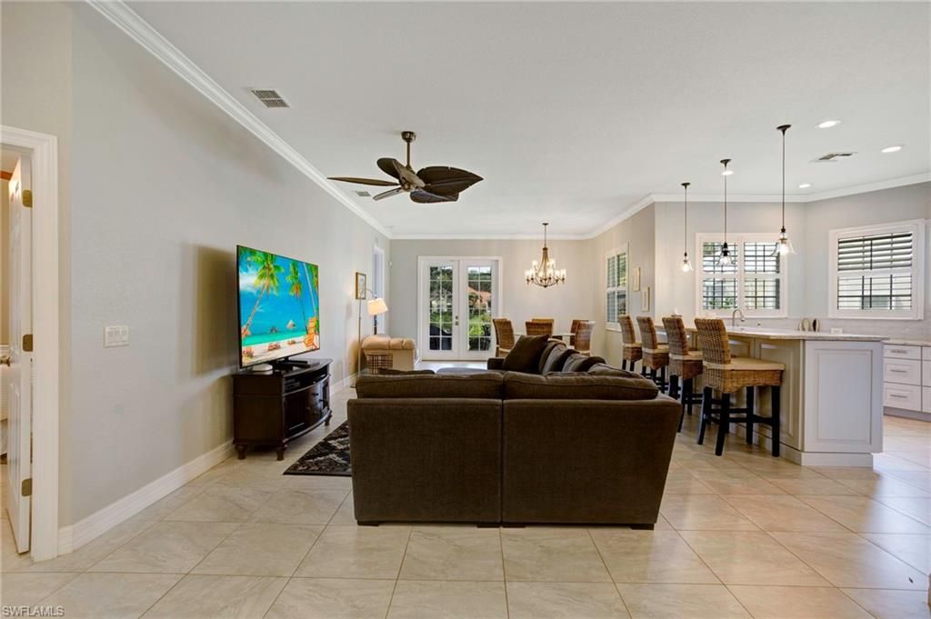 4821 Europa Dr, Naples, FL 34105 Photo
