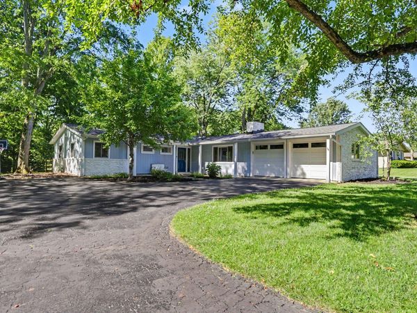 3335 Darbyshire Drive, Hilliard, OH 43026