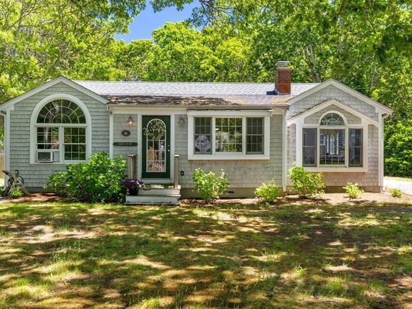 6 Parkwood Ct, Yarmouth, MA 02664