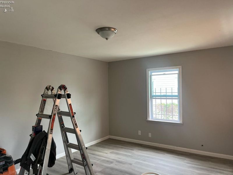 910 W 17th, Lorain, OH 44052 Photo 12