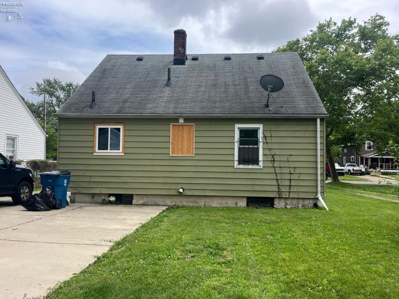 910 W 17th, Lorain, OH 44052 Photo 19