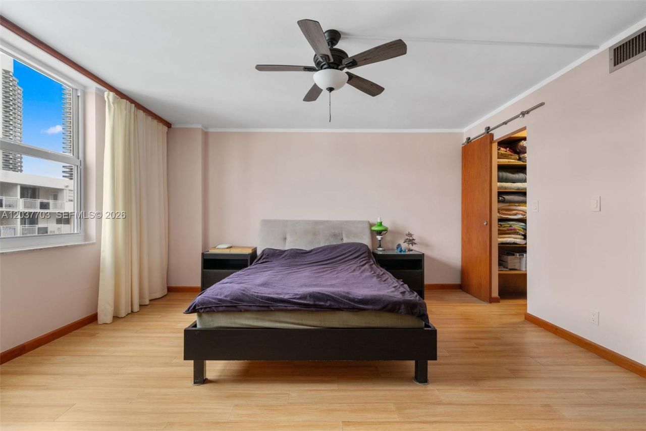 1865 S Ocean Dr , Unit 16B, Hallandale Beach, FL 33009 Photo