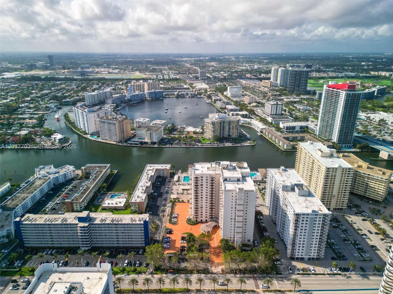 1865 S Ocean Dr , Unit 16B, Hallandale Beach, FL 33009 Photo