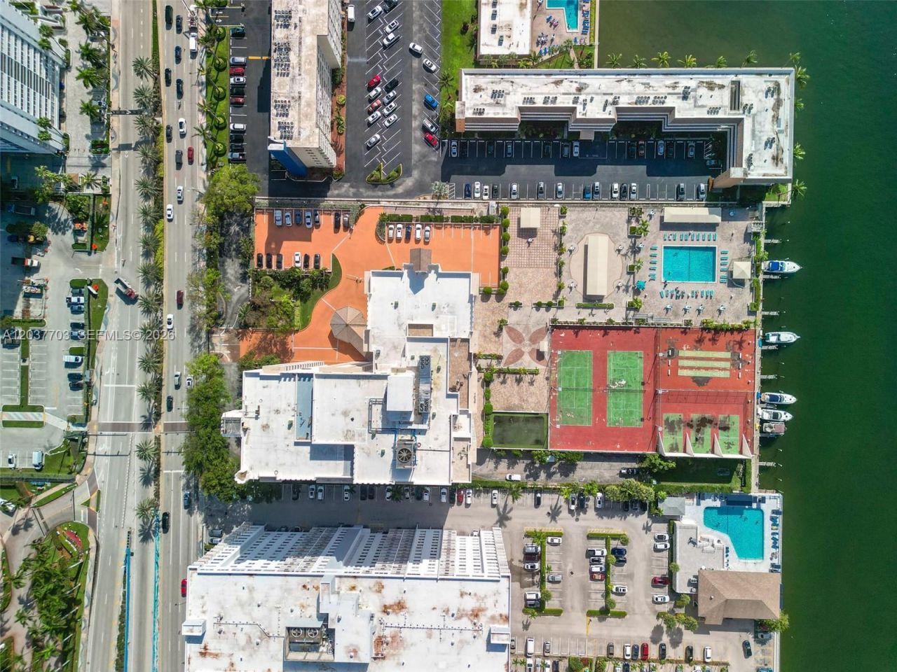1865 S Ocean Dr , Unit 16B, Hallandale Beach, FL 33009 Photo