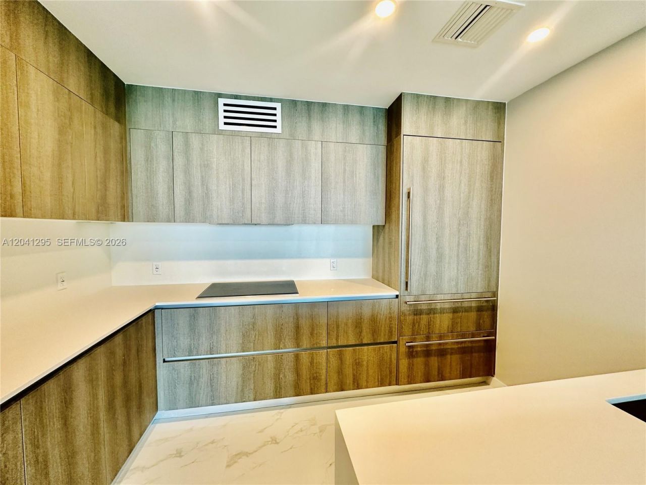 17550 Collins Ave , Unit 803, Sunny Isles Beach, FL 33160 Photo