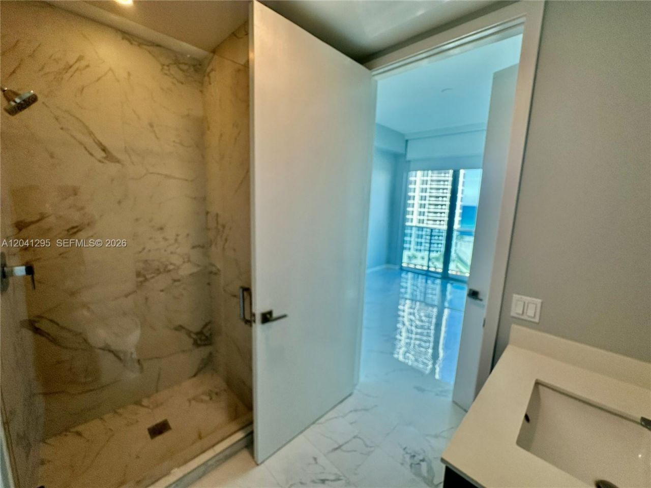 17550 Collins Ave , Unit 803, Sunny Isles Beach, FL 33160 Photo