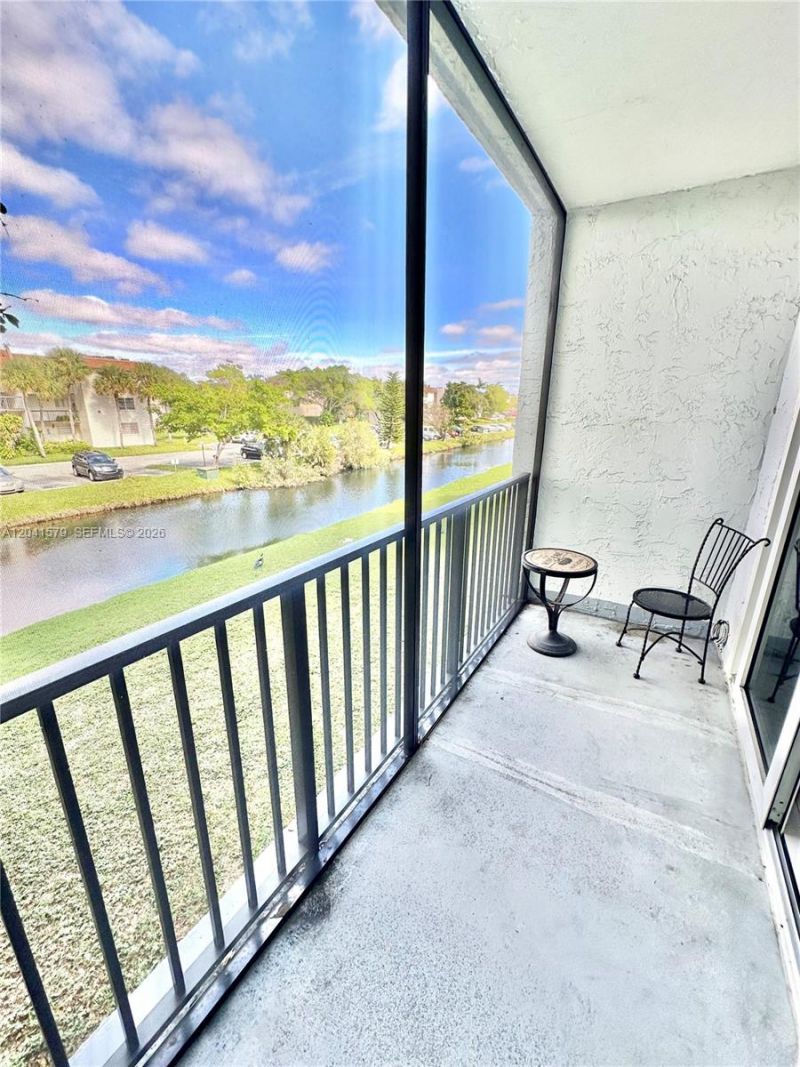 7561 NW 16th St , Unit 2208, Plantation, FL 33313 Photo