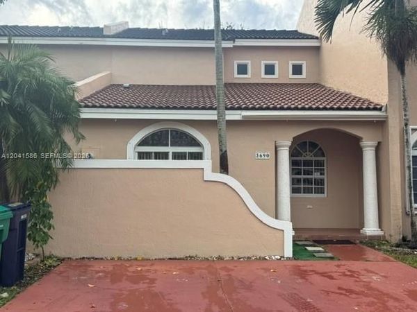 3690 SW 153rd Pl, Miami, FL 33185