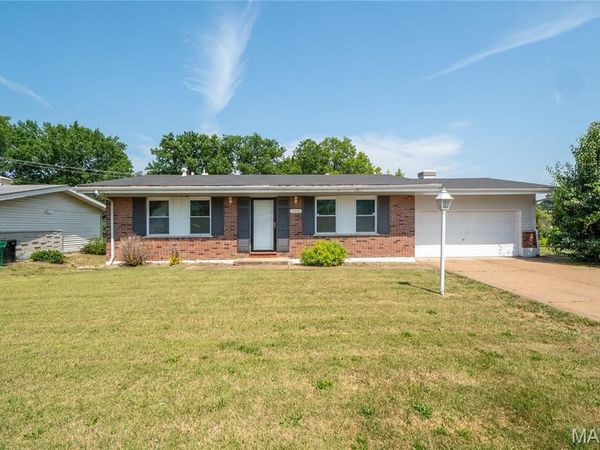11010 Ebert Drive, St Louis, MO 63136