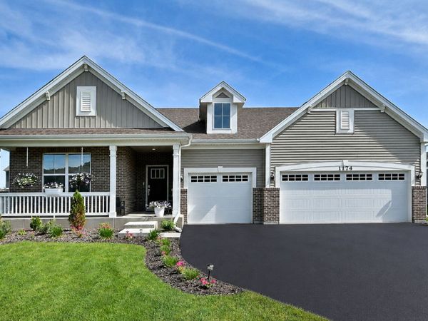 1174 Larswood Lane, Crystal Lake, IL 60012