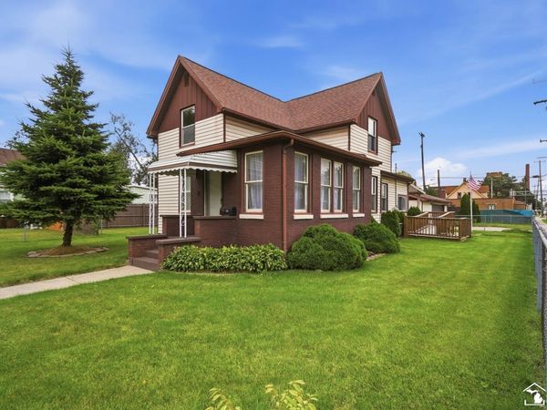 943 E 4th Street, Monroe, MI 48161