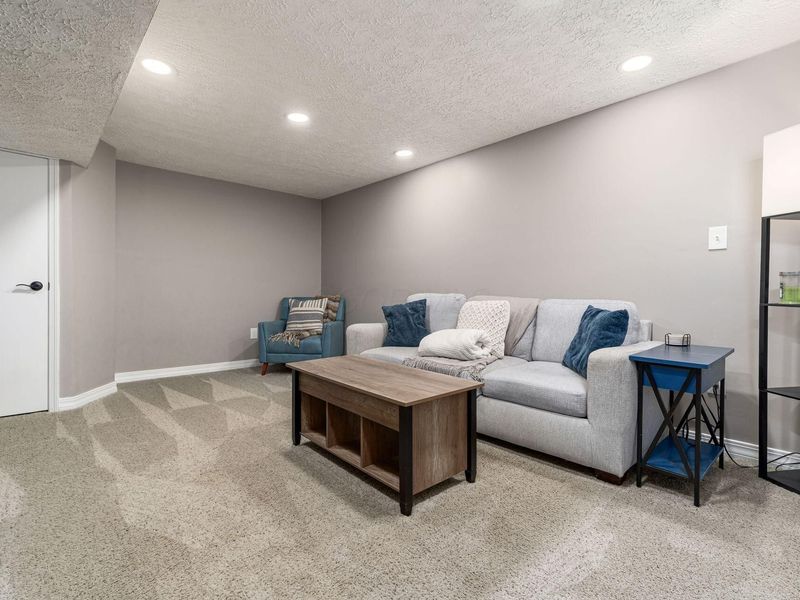 2367 Sawbury Boulevard, Columbus, OH 43235 Photo 34