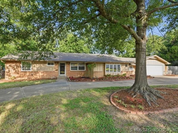 5880 S Quebec Avenue, Tulsa, OK 74135