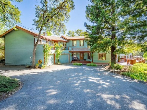 10947 E Lime Kiln Rd, Grass Valley, CA 95949
