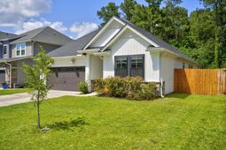 276 Whirlaway Drive photo 4