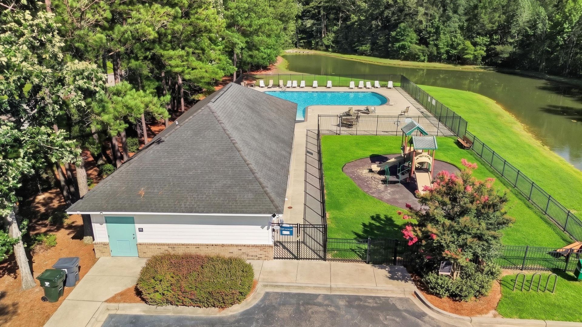 276 Whirlaway Drive Photo 36