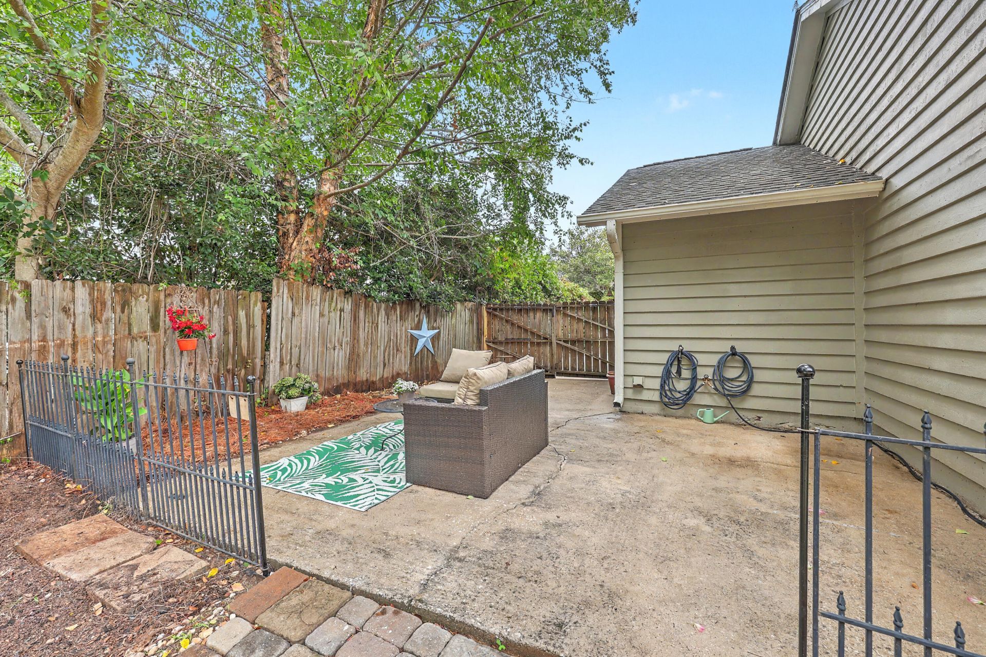 1453 Cypress Court Photo 39