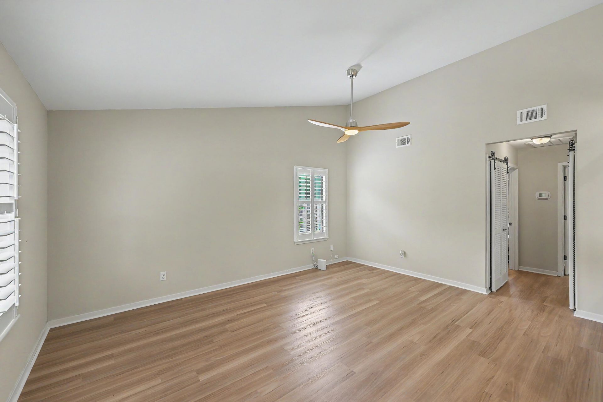 1453 Cypress Court Photo 8