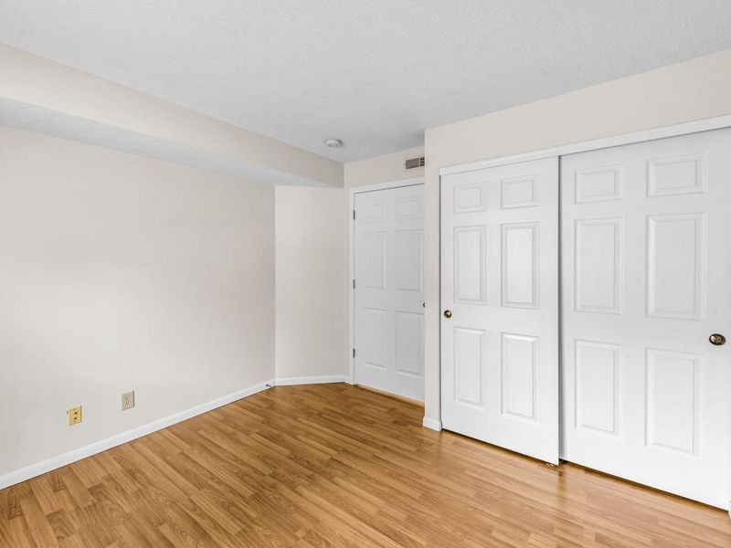2111 Clareglen Drive, Unit 203, Crescent Springs, KY 41017 Photo 19