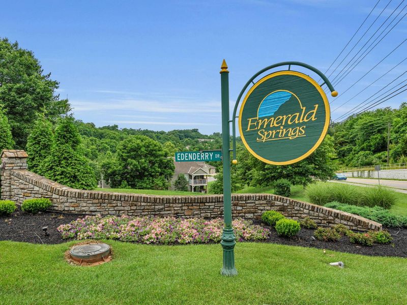 2111 Clareglen Drive, Unit 203, Crescent Springs, KY 41017 Photo 28