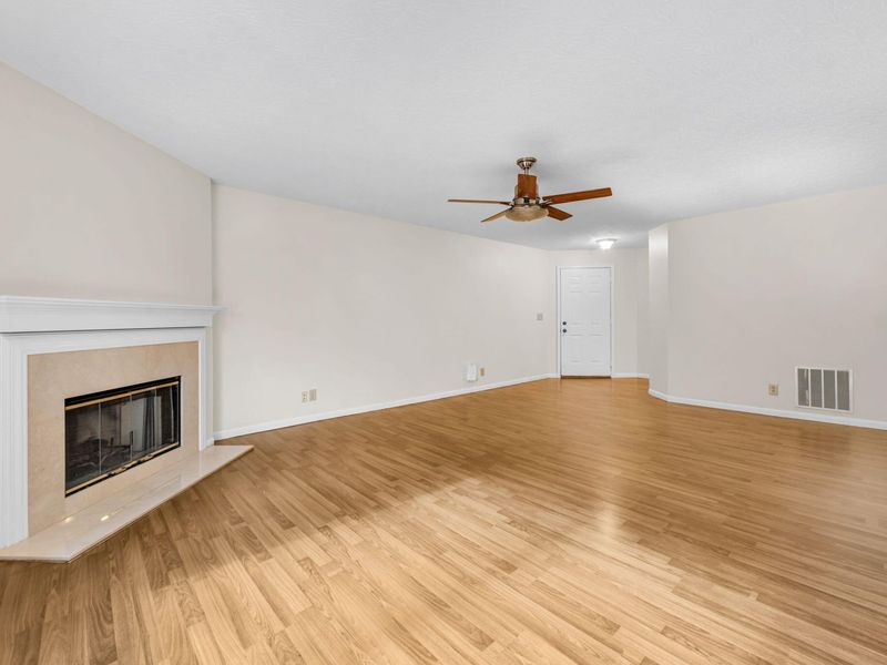 2111 Clareglen Drive, Unit 203, Crescent Springs, KY 41017 Photo 9