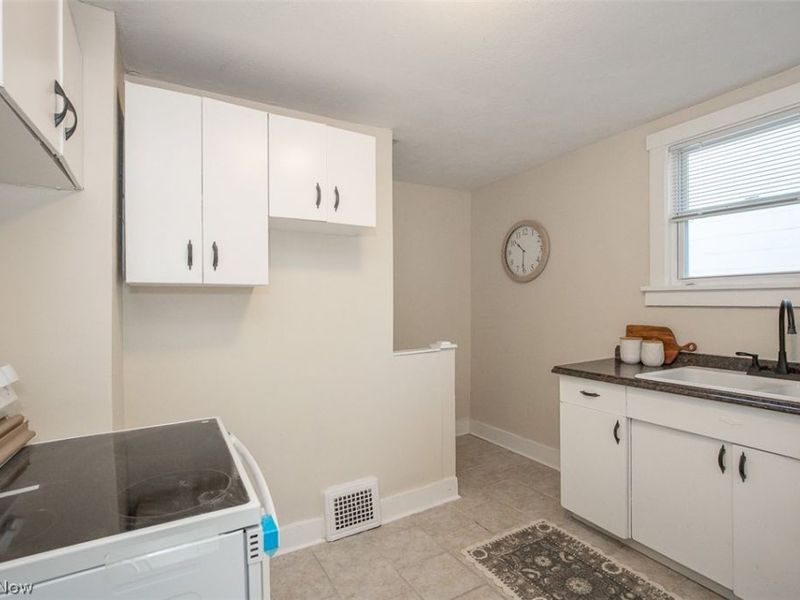 12617 Hirst Avenue, Cleveland, OH 44135 Photo 13