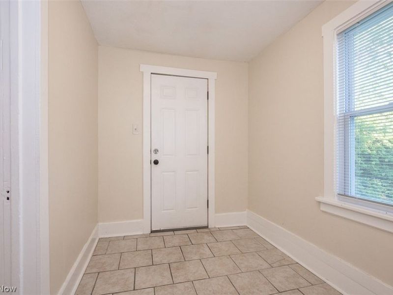 12617 Hirst Avenue, Cleveland, OH 44135 Photo 15