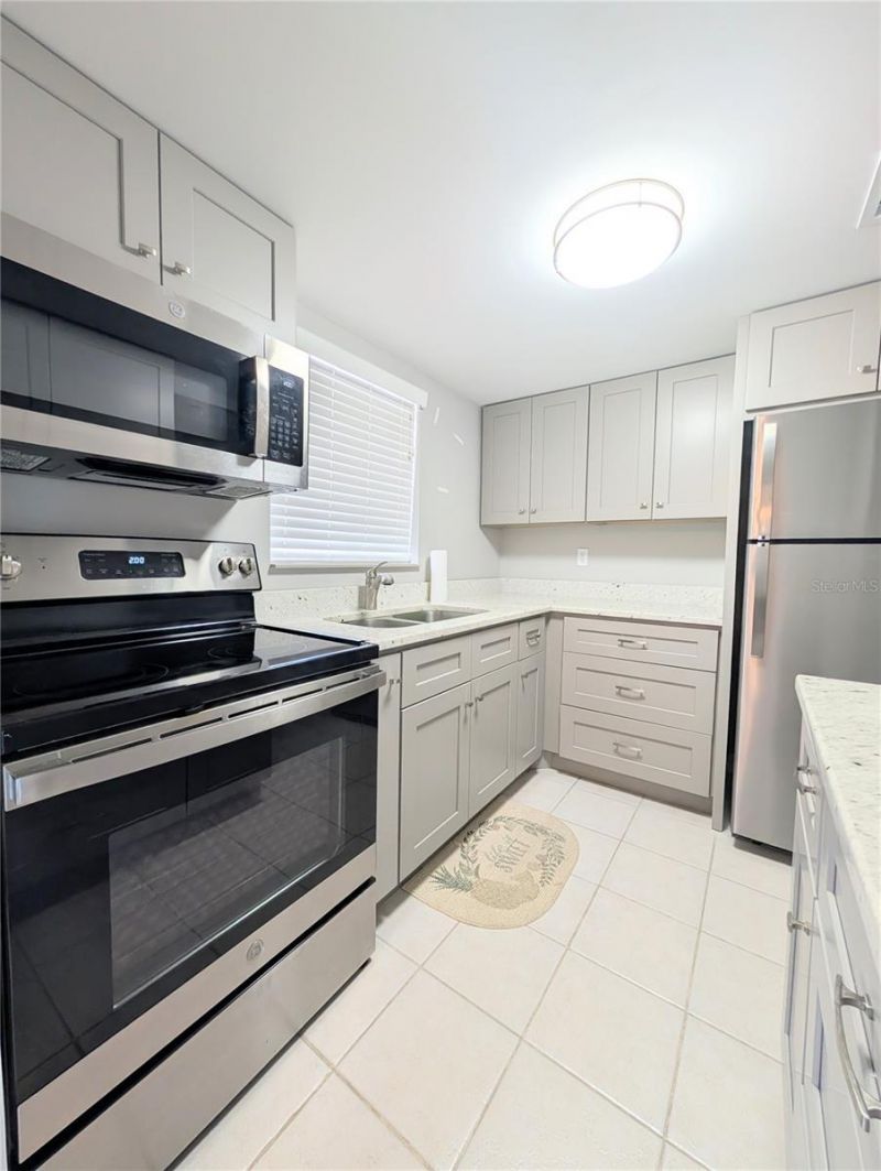 2008 Canal Drive , Unit M3, Bradenton, FL 34207 Photo
