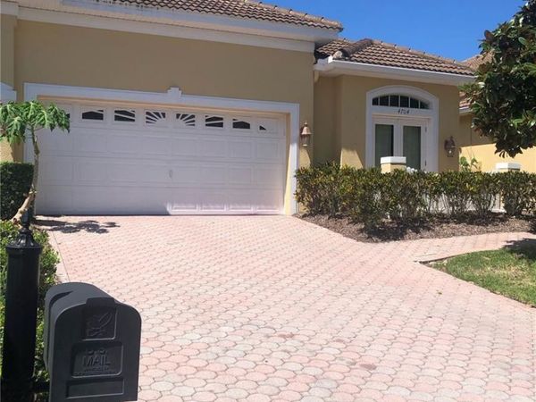 4704 CASSWELL DRIVE , NEW PORT RICHEY, FL 34652
