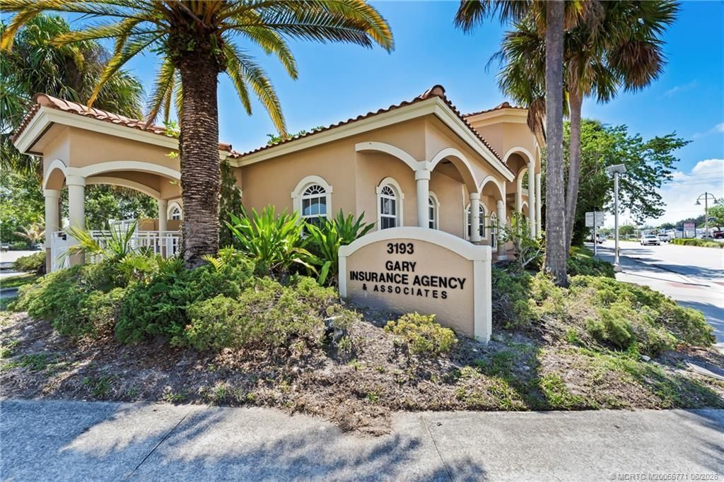 3193 SE Dixie Highway , Stuart, FL 34997 Photo
