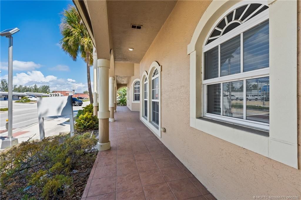 3193 SE Dixie Highway , Stuart, FL 34997 Photo