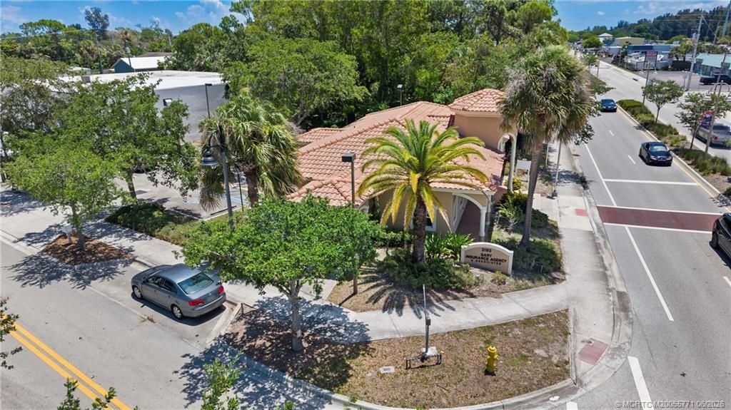 3193 SE Dixie Highway , Stuart, FL 34997 Photo