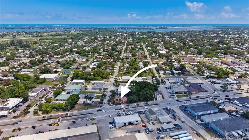 3193 SE Dixie Highway , Stuart, FL 34997 Photo