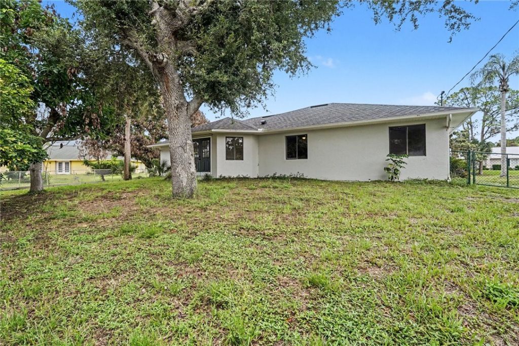 127 Friar Court , Sebastian, FL 32958 Photo
