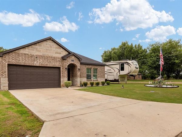 8112 Lakeshore Drive , Kemp, TX 75143