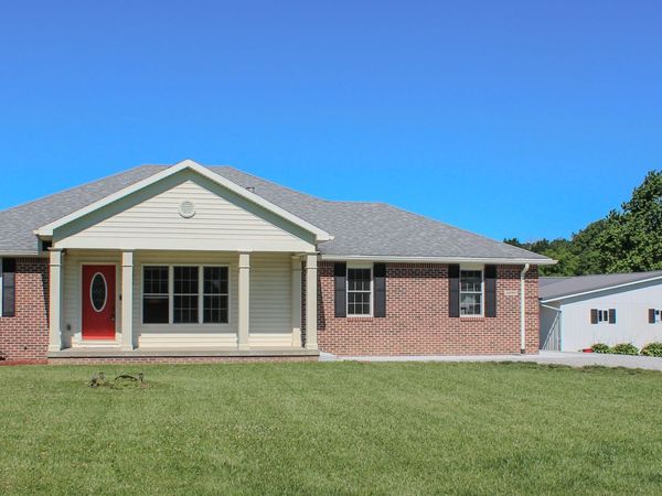 10085 S 400 E, Markleville, IN 46056